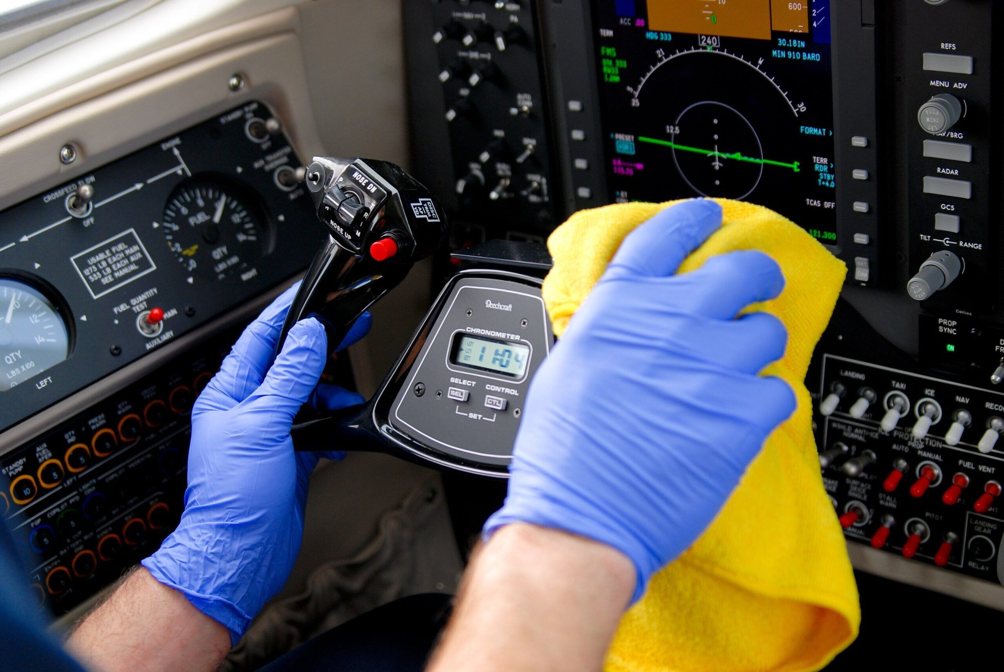 interior-aircraft-detailing-001
